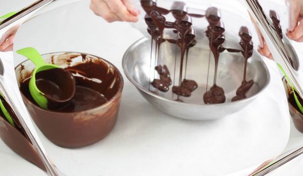 Plastic Chocolate Moulds Manufacture
